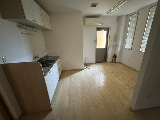 image8.jpg